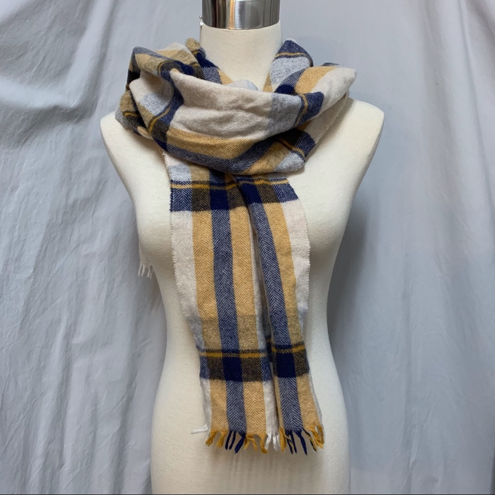 Phenix 100% Wool Scarf